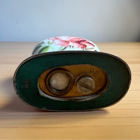 Vintage Evans Table Lighter Porcelain Base Rose Marked USA - Picture 7 of 10